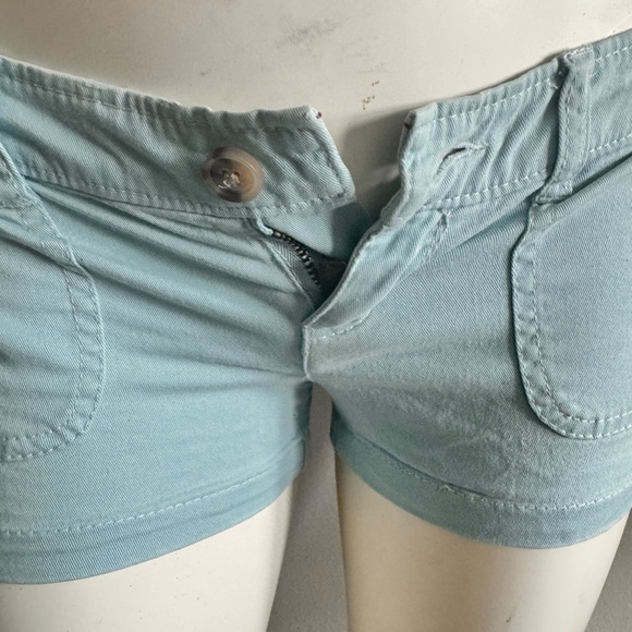 Hollister Shorts - Picture 2 of 8